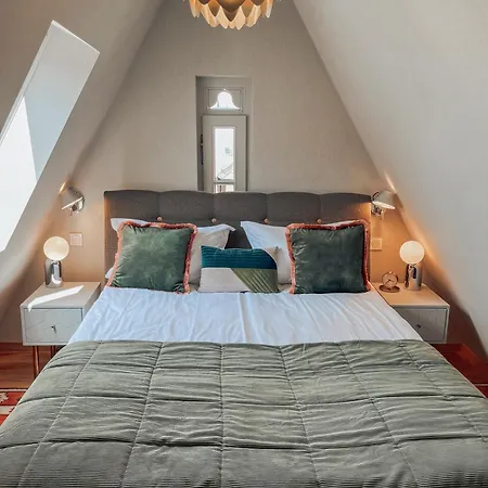 Apartmenthaus Am Dom Maisonette Mit Parkplatz Apartment Zwickau